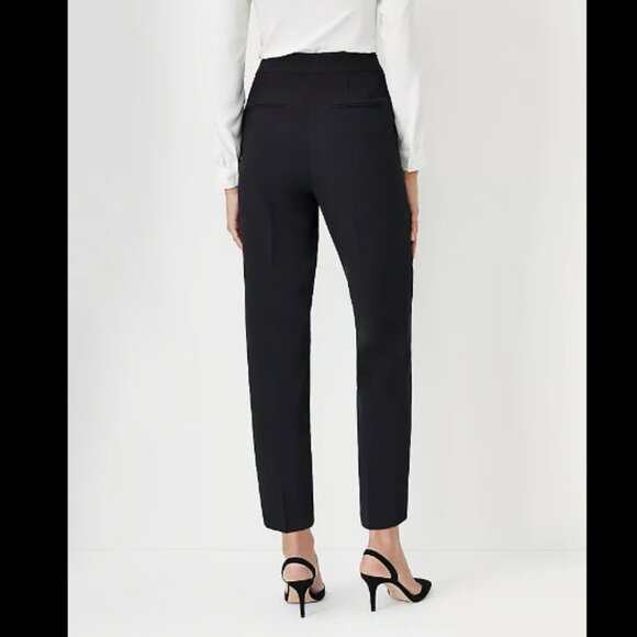 ANN TAYLOR SIDE ZIP ANKLE PANT in FLUID CREPE BLACK NWOT $120 14 - Picture 2 of 9